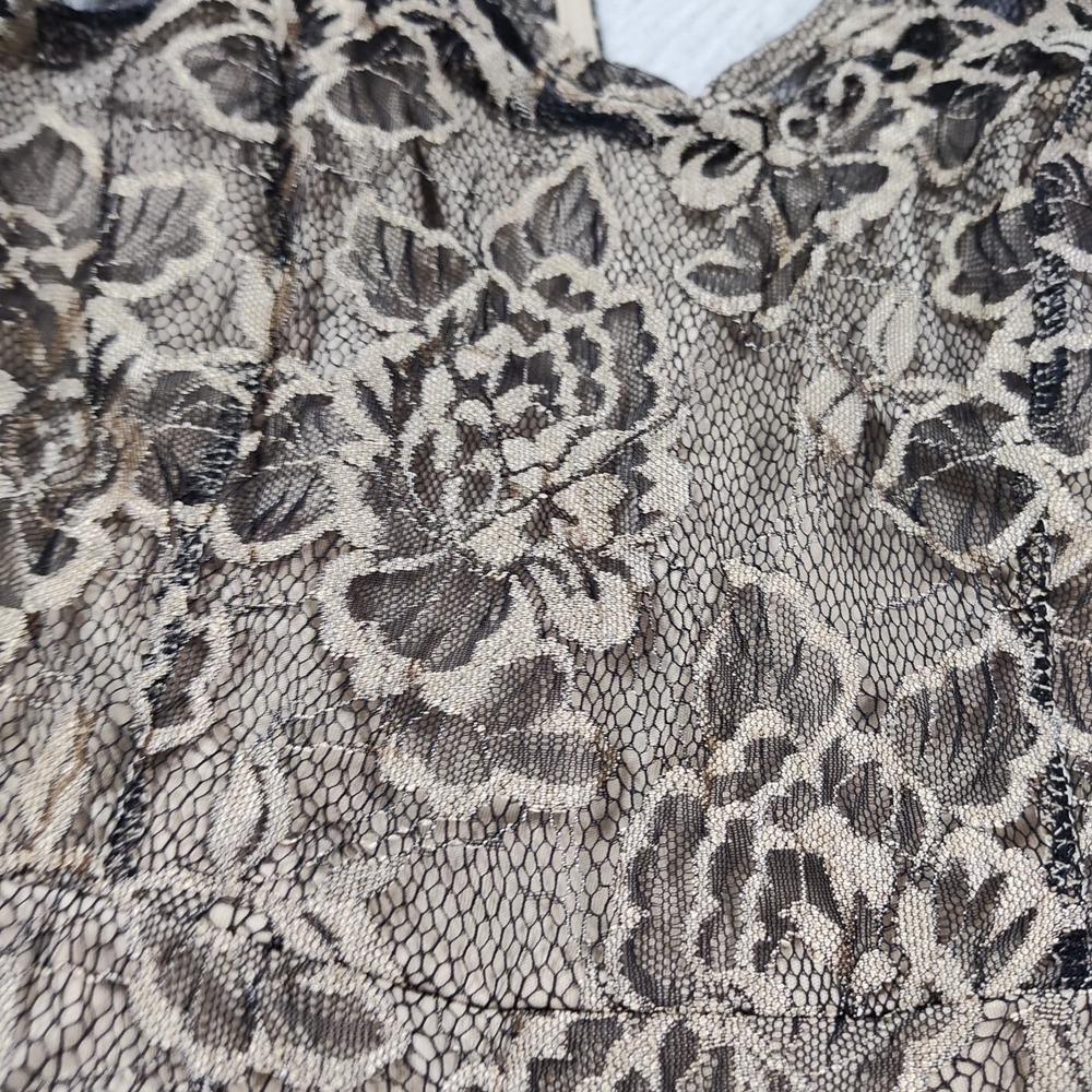 Alloy Apparel Women's Size Medium Black And Gold Metallic Lace Dress - Picture 4 of 16